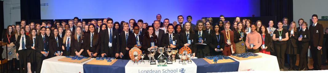 London Removal Company give out the prizes at Longdean School